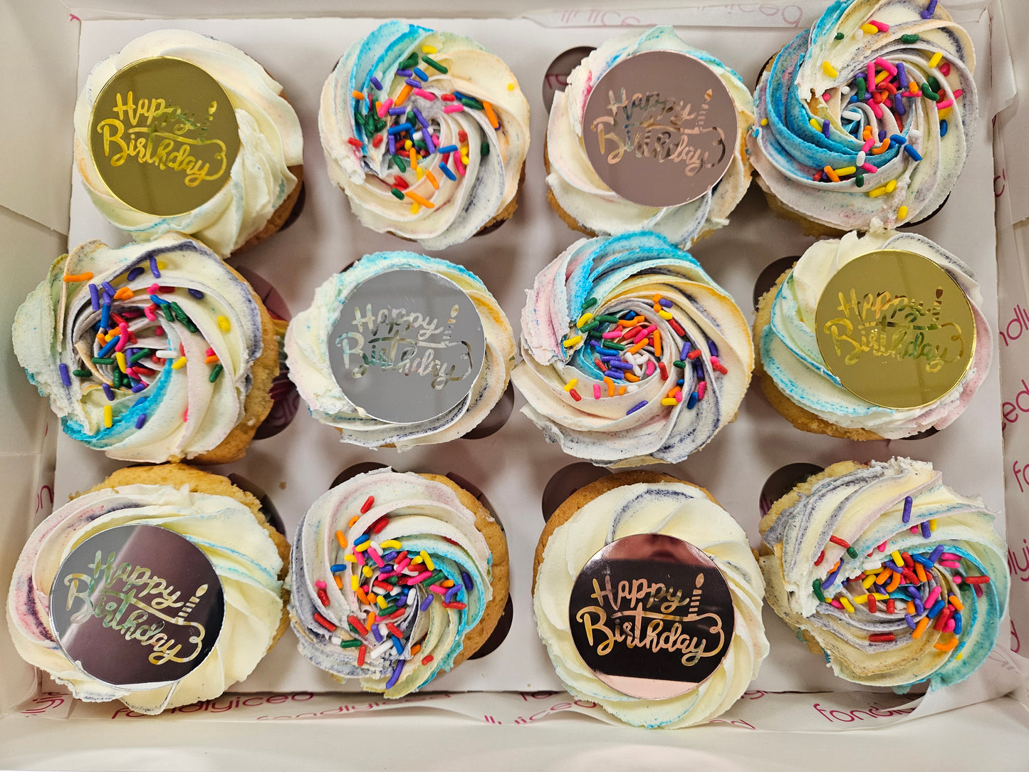 Box of 12 cupcakes