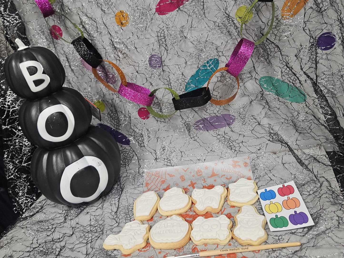Decorate your own biscuits