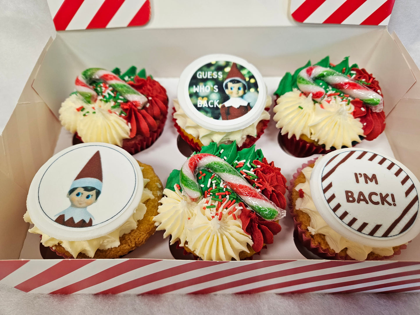 Elf on the shelf arrival cupcakes