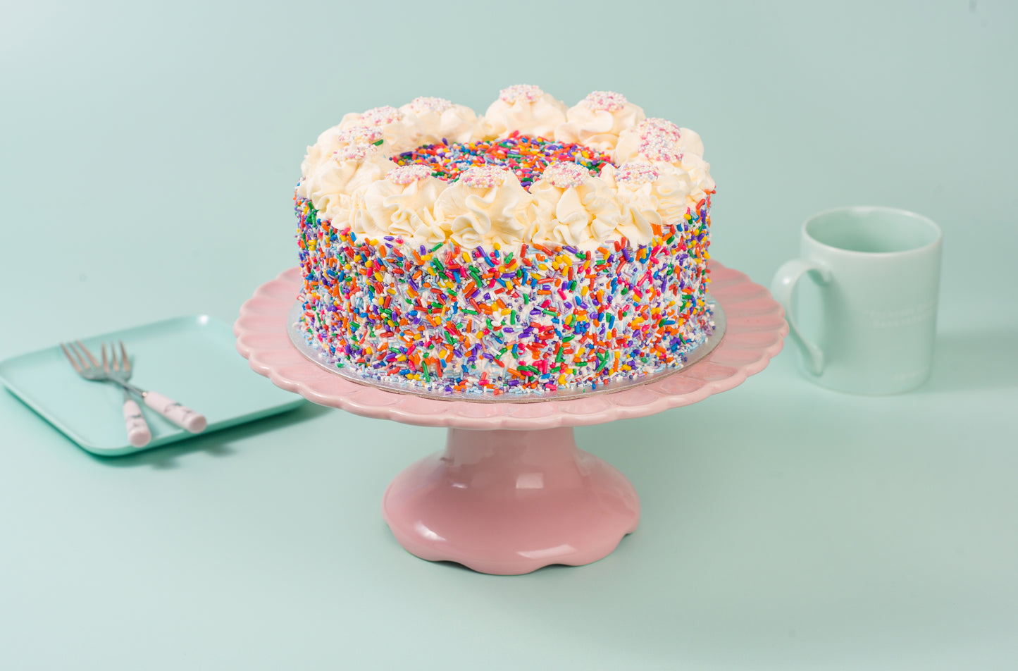 White Chocolate Jazzle Café Cake